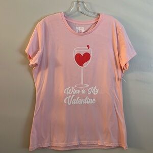 WINE 🍷 IS MY VALENTINE Tee * Pink White Red  T-Shirt * Ladies size Small * S *